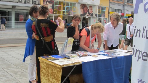 Unterschriften für DAFOH